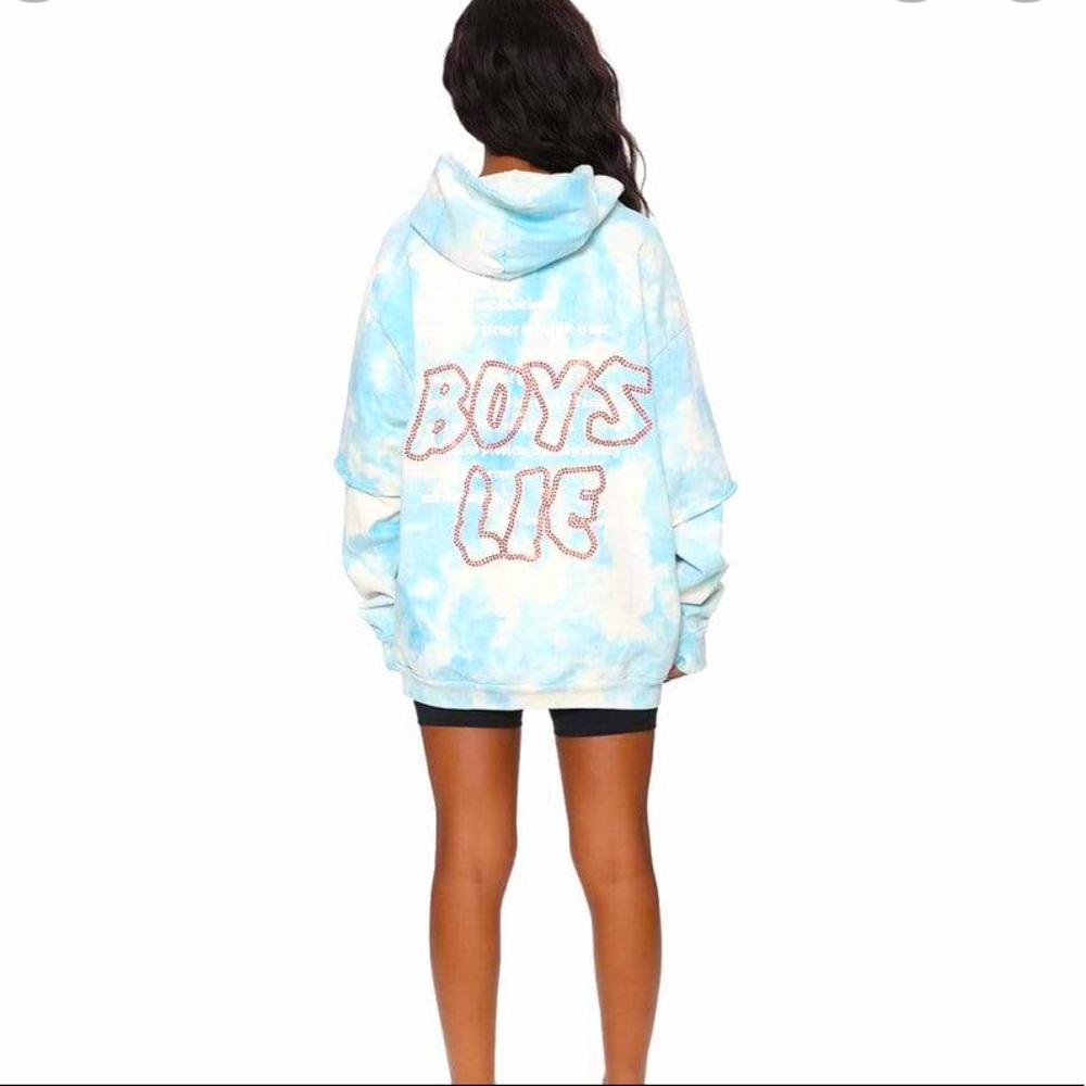 BOYS LIE